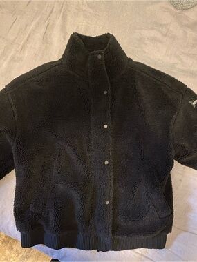 Black Sherpa Button-Front Jacket - ALO Yoga